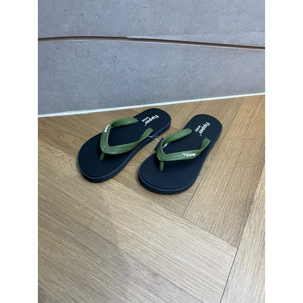 Fipper-Wide Army Green/black/Grey