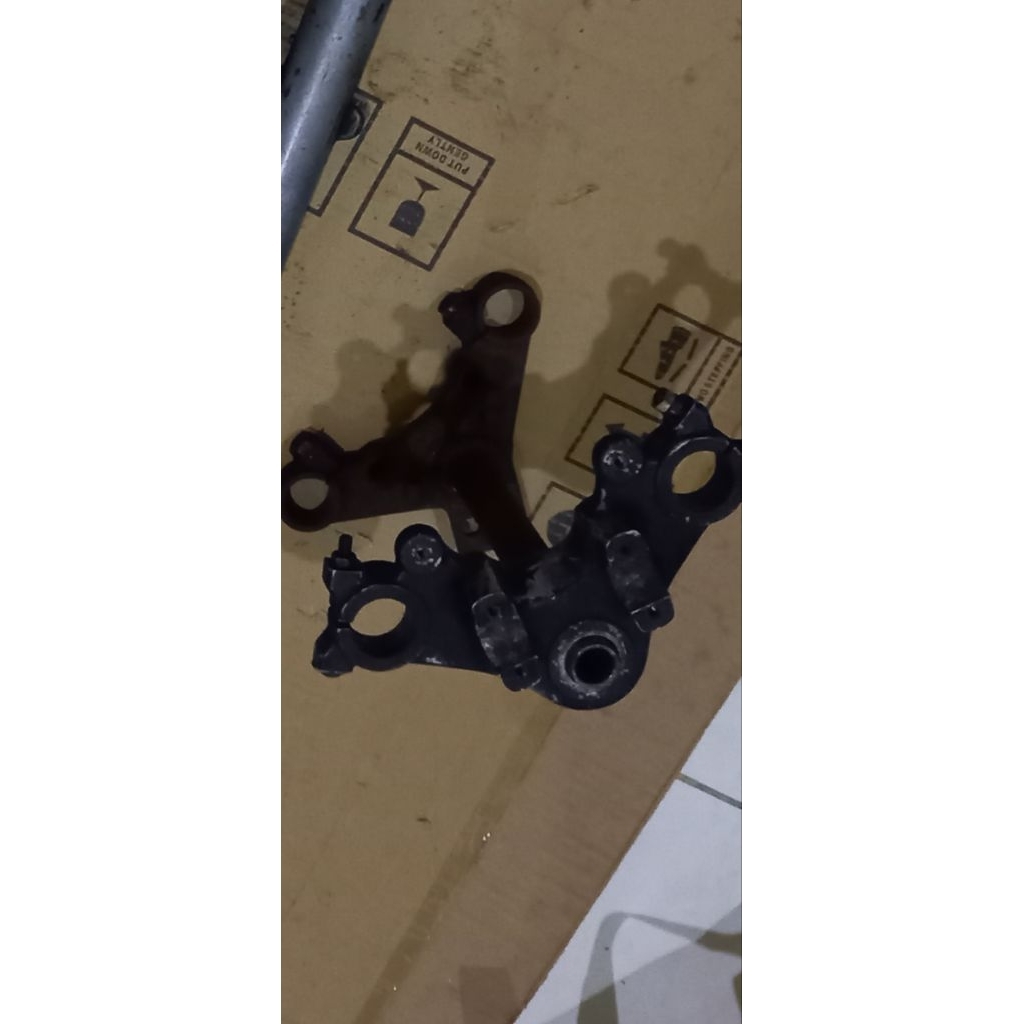 segitiga atas bawah honda GL 100/GL 125