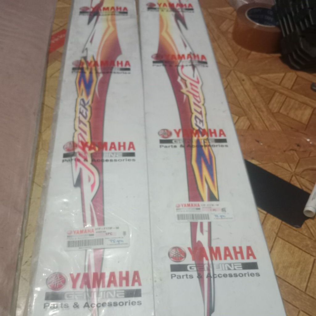 striping body kanan kiri jupiter z 2004 original