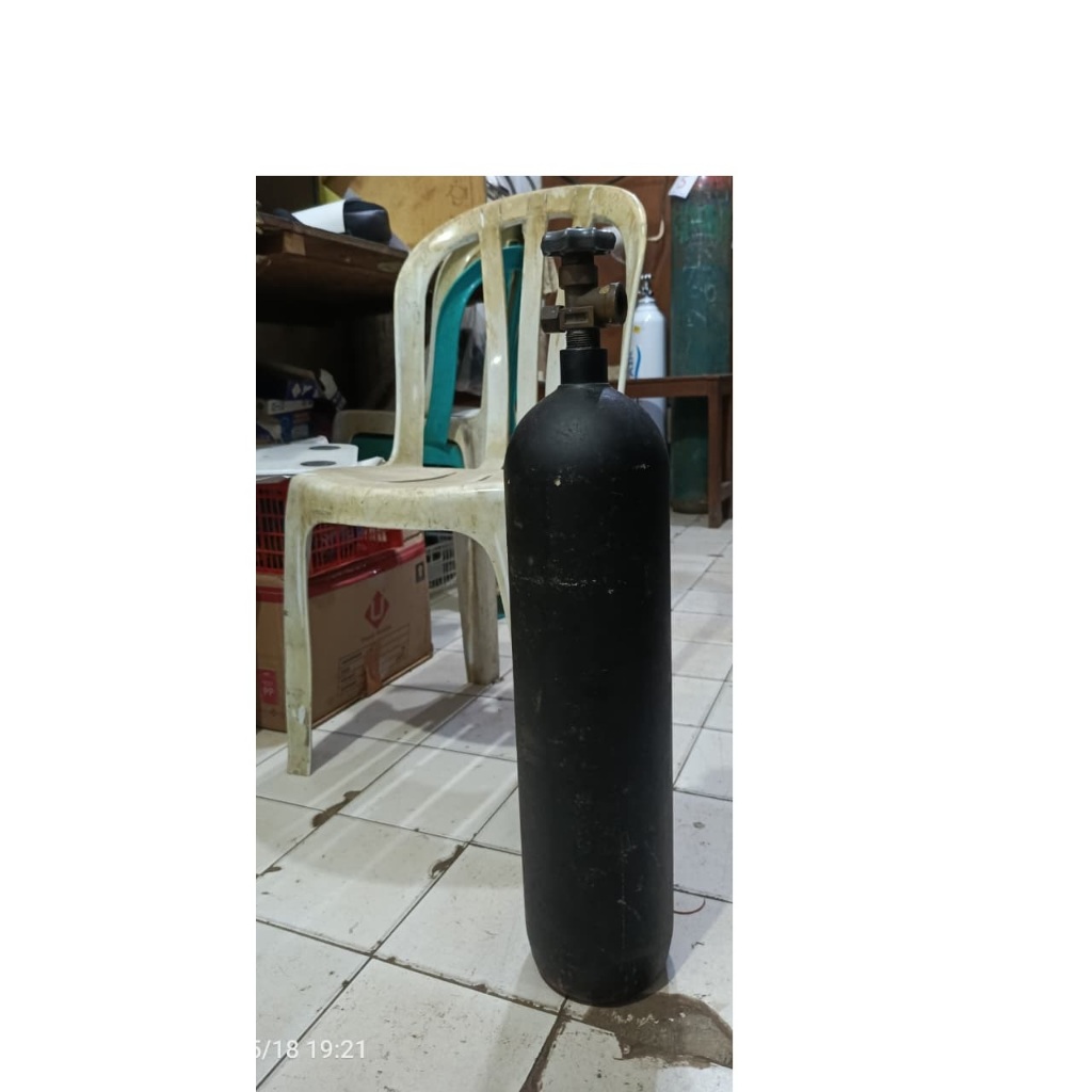 Tabung Oksigen Medis 1m3, seken / bekas, HITAM