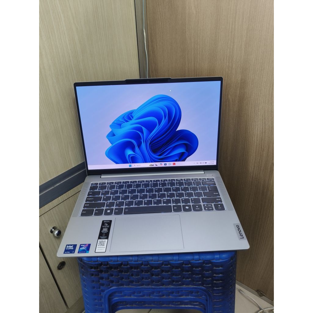 LAPTOP LENOVO SLIM 5 ULTRA 7 155H RAM 16 GB SSD 512 GB LED OLED