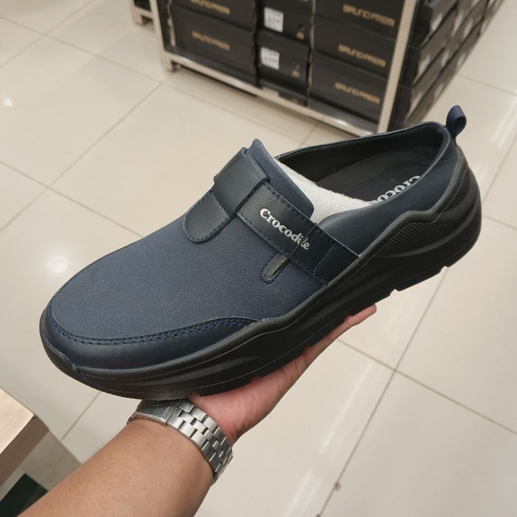 CROCODILE SANDAL BUSTONG KULIT CASUAL PRIA ORIGINAL