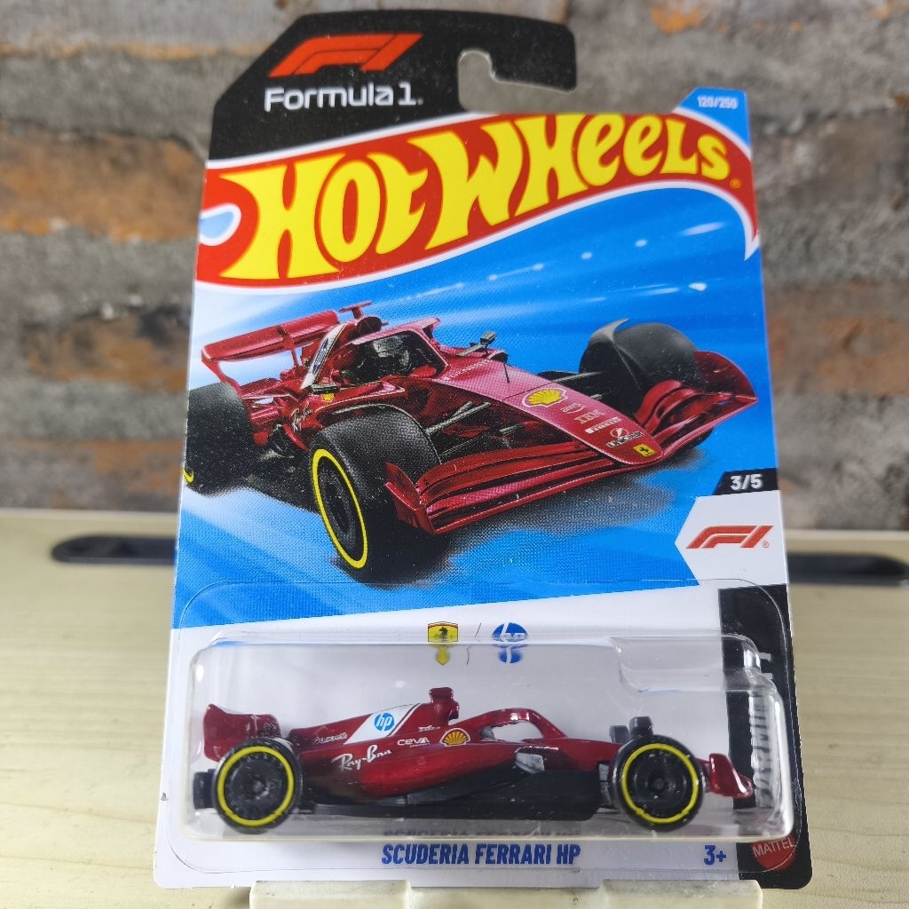 Hot Wheels Formula 1 Scuderia Ferrari HP - Reguler Card