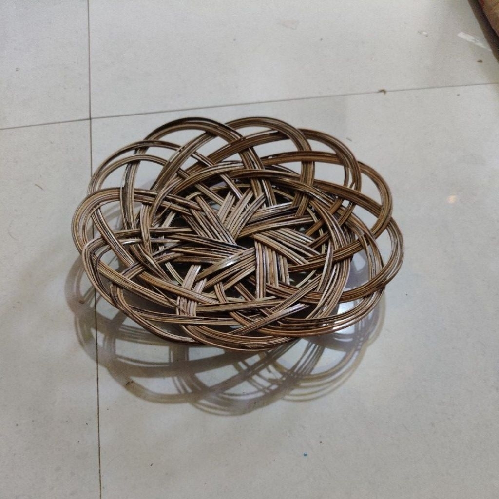 Piring Lidi Anyaman Rotan Bambu Mini - Diameter 24 cm, Unik & Alami