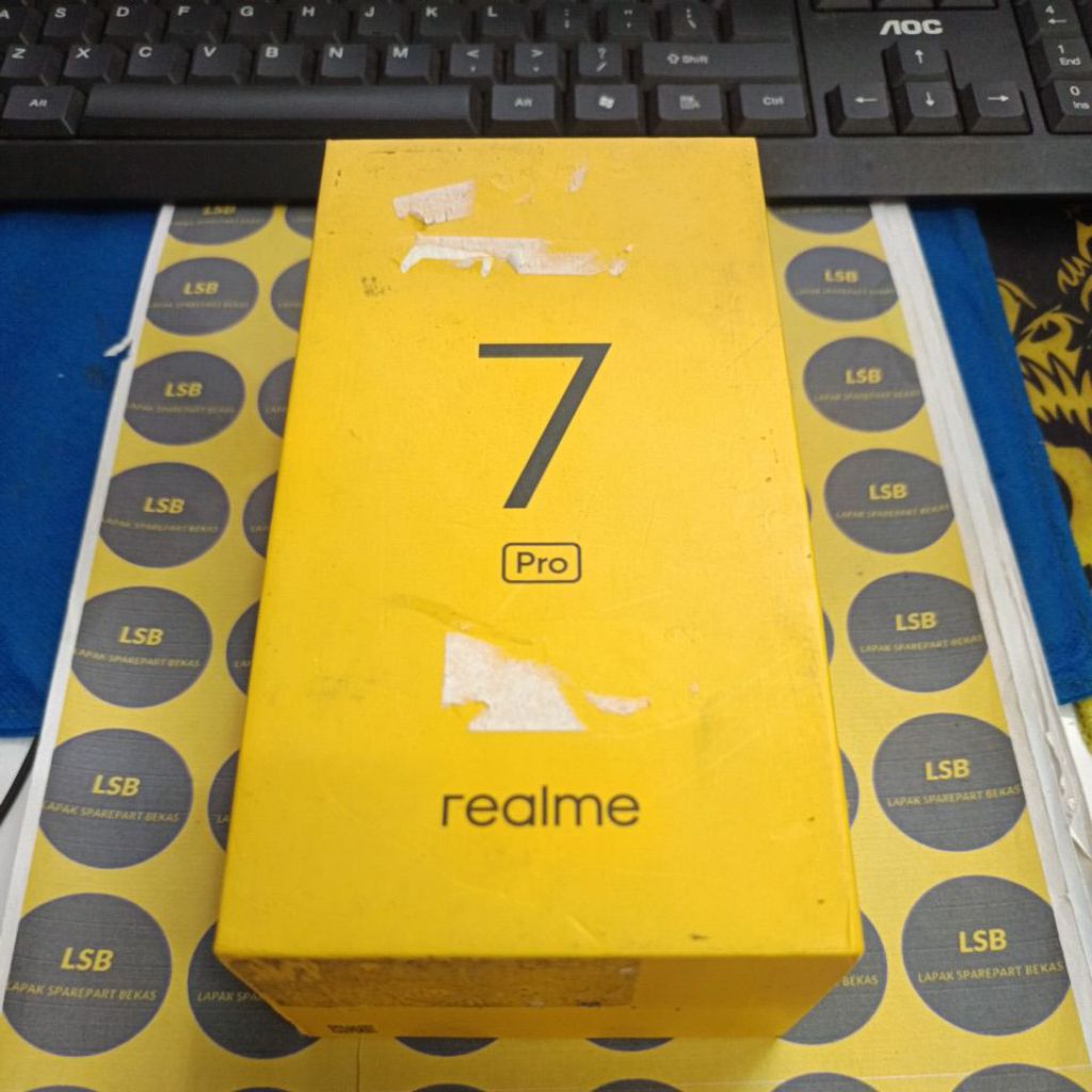 DUS BOX/KOTAK HANDPHONE REALME 7 PRO ORIGINAL BEKAS