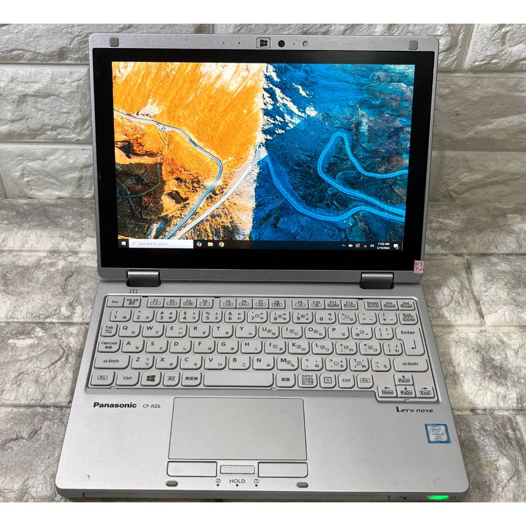 Laptop Tablet 2 in 1 Panasonic core i5 gen 7