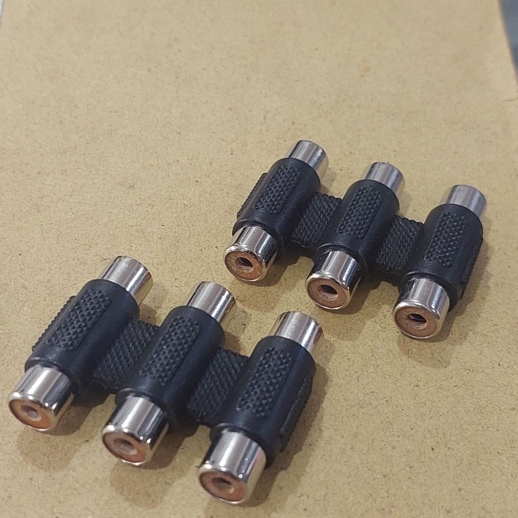 SAMBUNGAN JACK  3 RCA TO 3 RCA