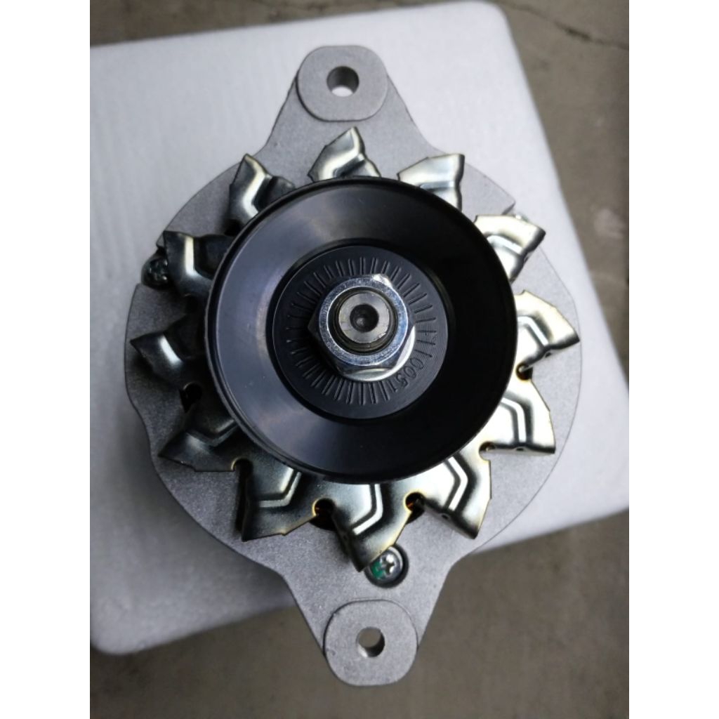 Dinamo ampere / dinamo alternator forklift ISUZU C240