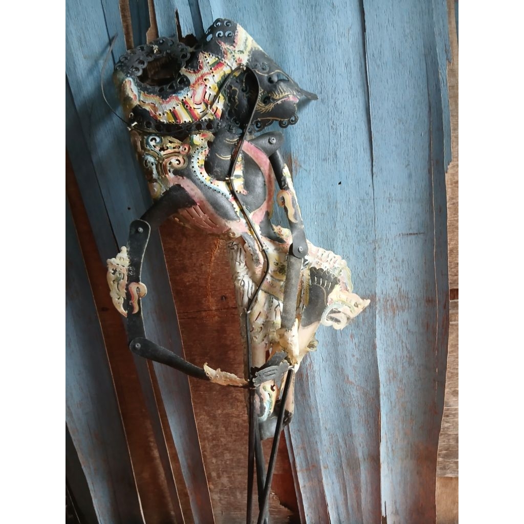 Hiasan dinding karakter wayang kulit 175rb jadul antik vintage lawas display dianggap mati
