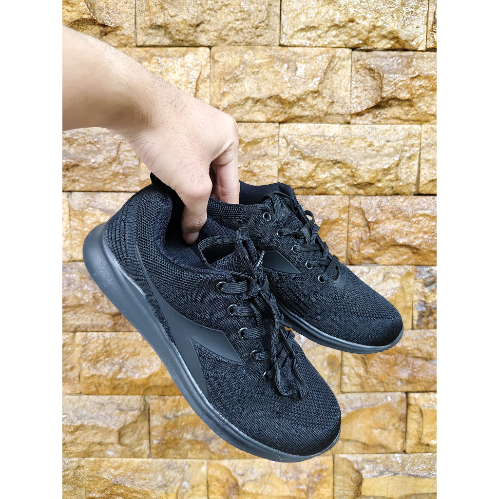 Diadora Caloni Full Black Unisex | Size 39
