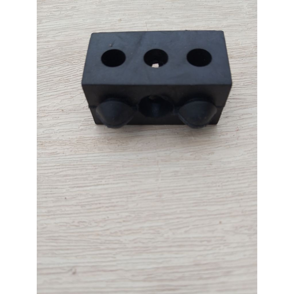 Karet Bantalan Ganjalan Jok Rubber Pad Tiger Mega Pro CRF Verza CB150R CBR 150 CBRR 250