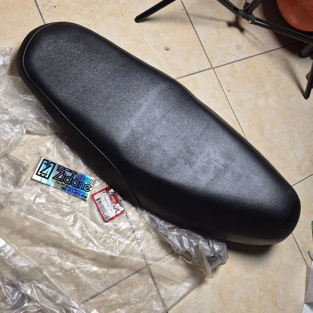 double seat jok sadel tempat duduk honda supra x125 x 125 batman burhan birung hantu original AHM 77
