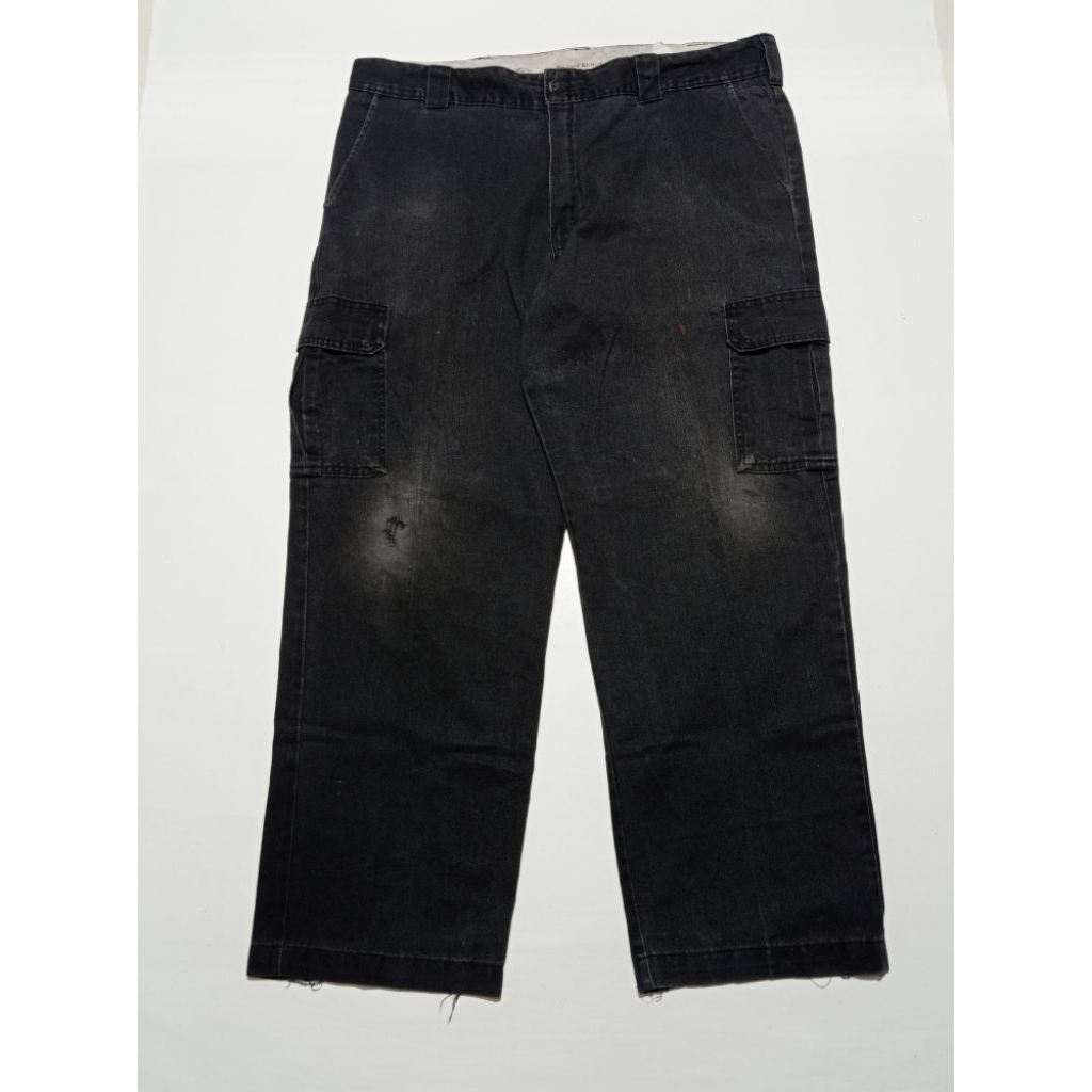 Celana Dickies Cargo Relaxed Straight Warna Hitam Size 40×32 Second Brand Dickies