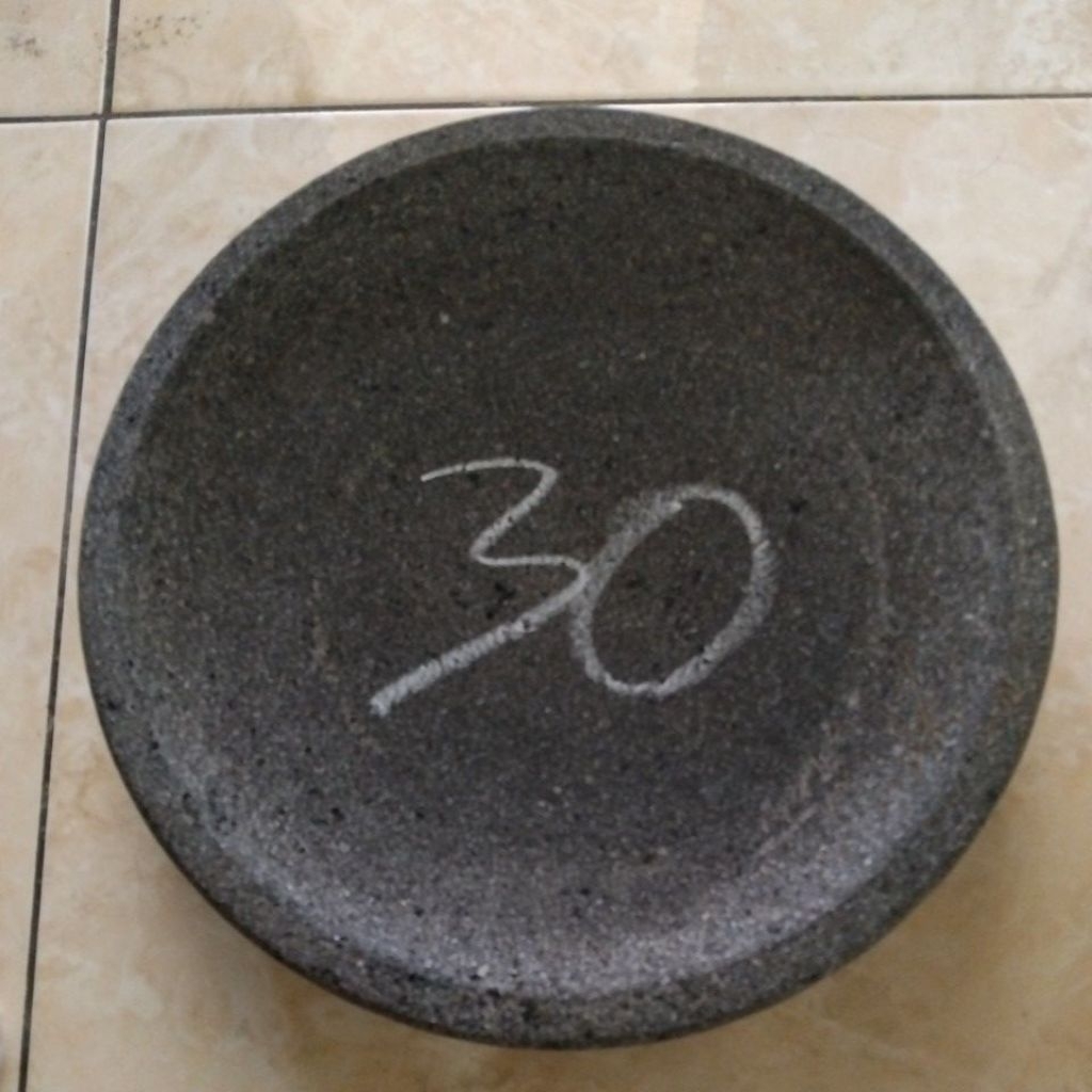 Cobek batu asli dari muntilan