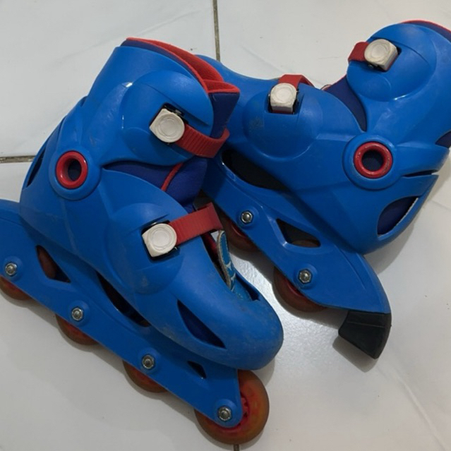 Inline Skate merk Oxelo preloved bekas second
