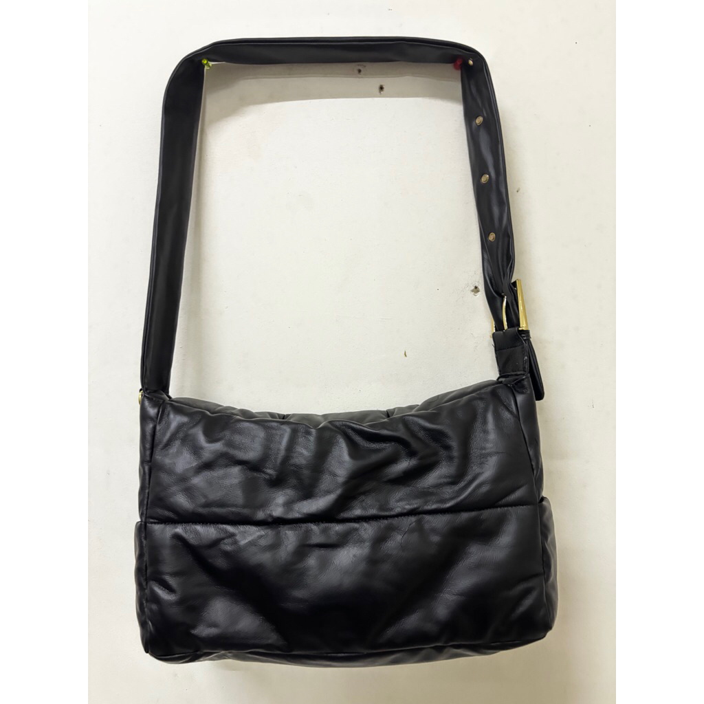 "PRELOVE" Tas Selempang Cewek Cowok Kenneth Cole Original