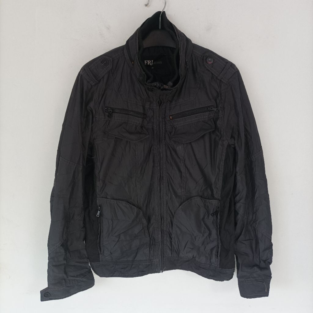 FRJ JEANS ORIGINAL JAKET CASUAL PRIA SIZE M J097