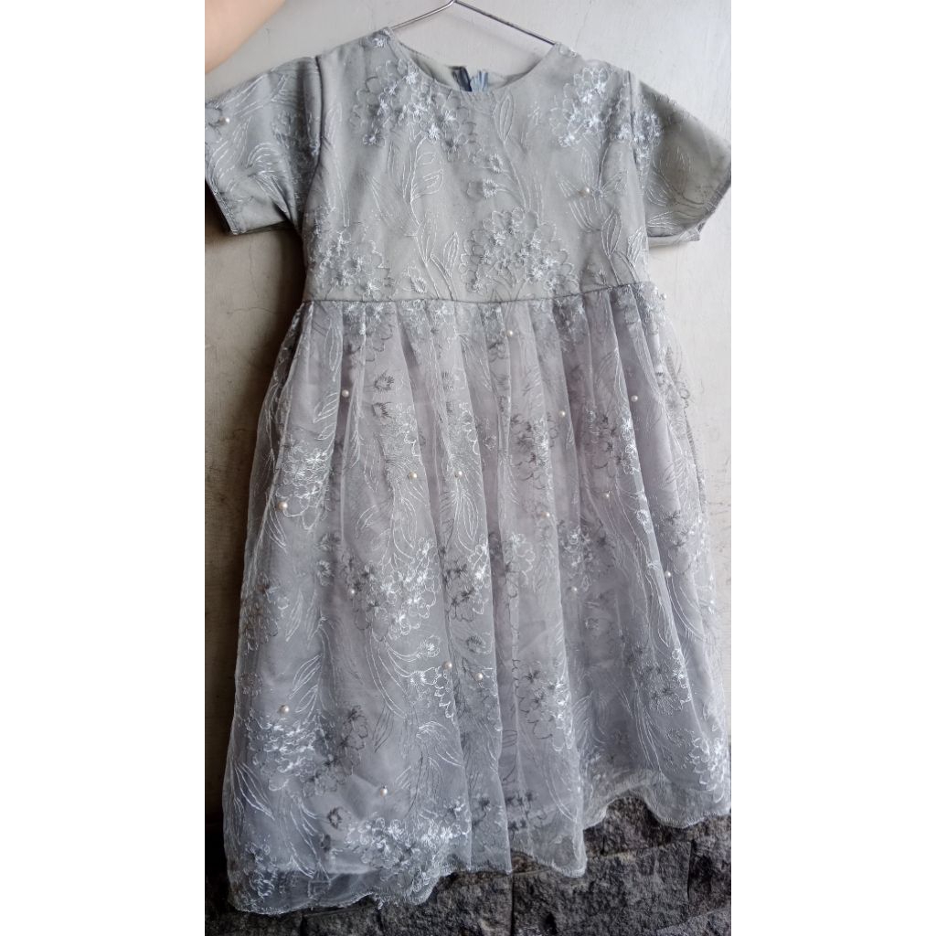 Preloved gaun pesta / dress pesta anak