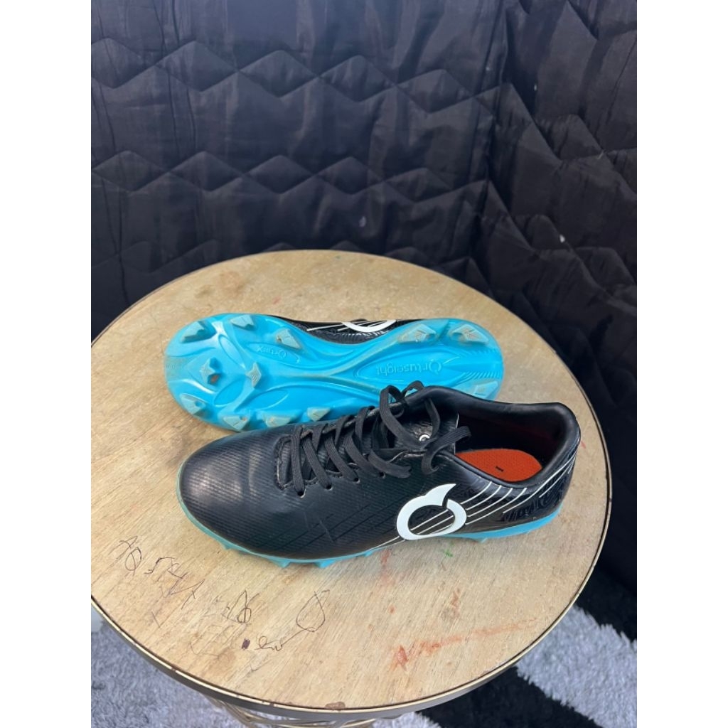 sepatu bola anal merk ortus original