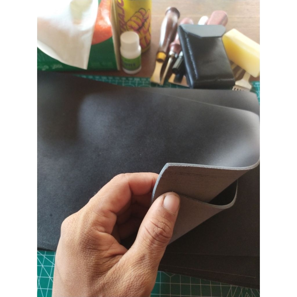 Kulit Sapi Lembaran 20x30 Leather Craft Sheet Premium 2mm
