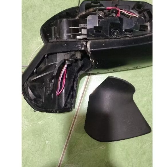 tutup dudukan kaki spion Sienta
