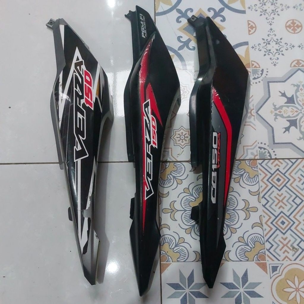 Cover Body Samping Belakang Kanan Honda CB Verza, Verza Original K18
