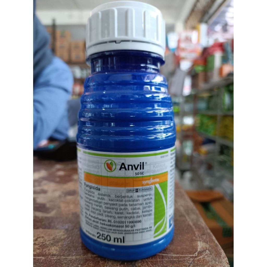 Anvil 50 SC 250 ml adalah fungisida sistemik produksi Syngenta berbahan aktif heksakonazol 50 g/l.