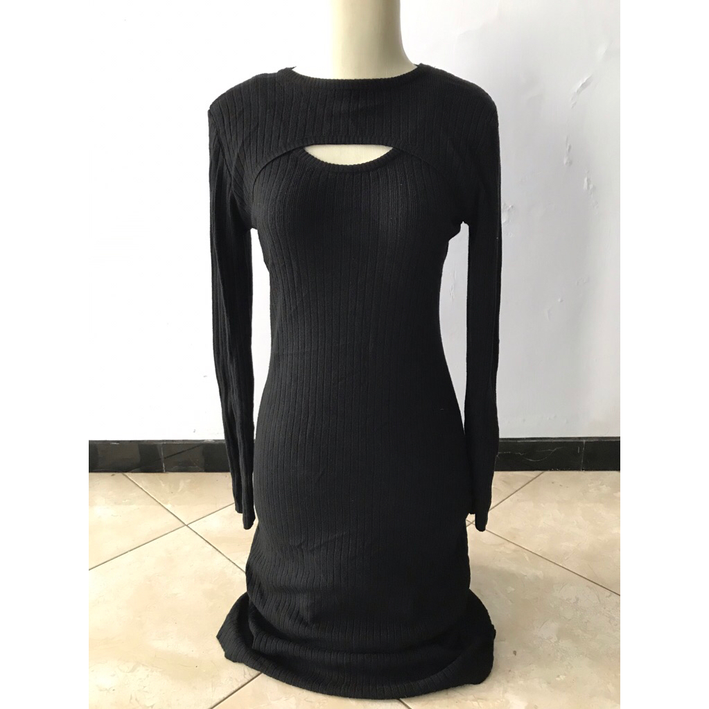 long dress hitam