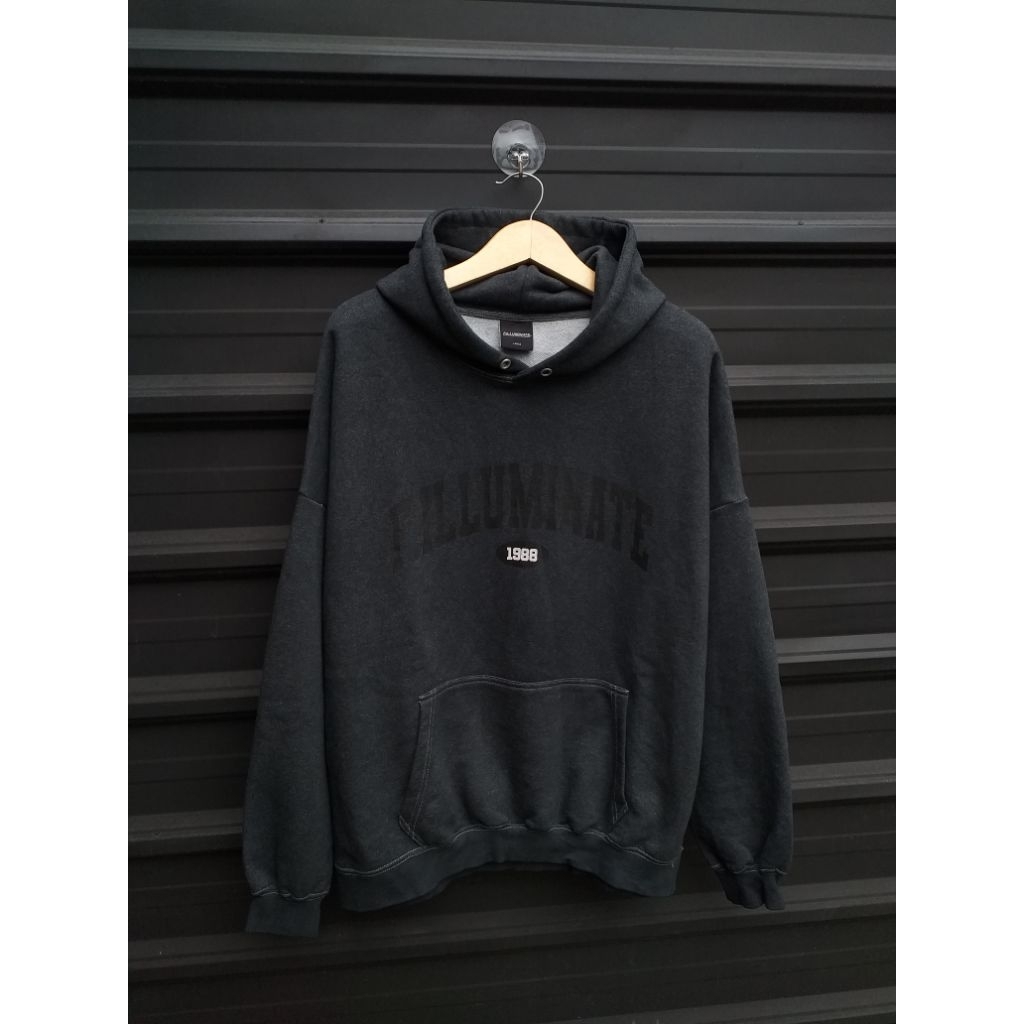 f.illuminate hoodie wash