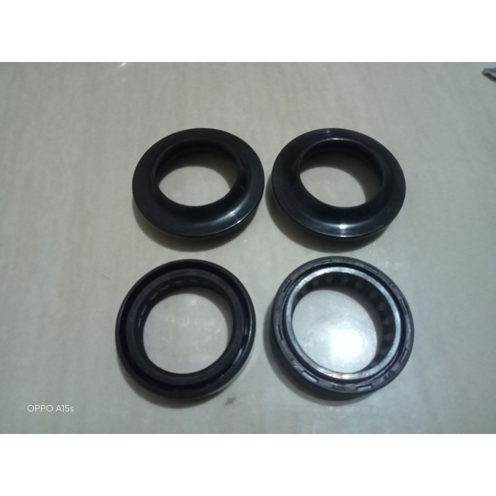 Seal Shock Depan Polytron Fox