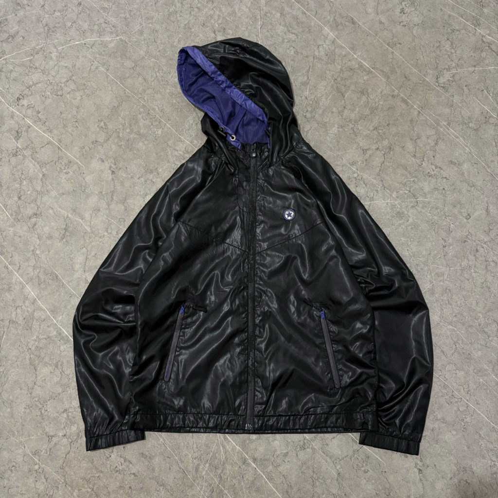 converse windbreaker jacket size M