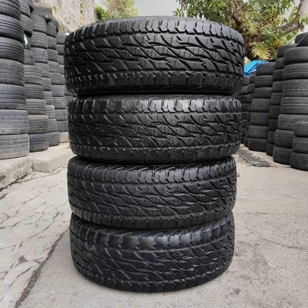 Ban Bridgestone Dueler A/T 265/65 R17