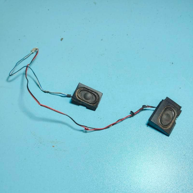 speaker spiker toshiba NB520