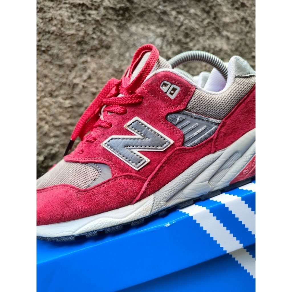 New Balance size 40 second Original