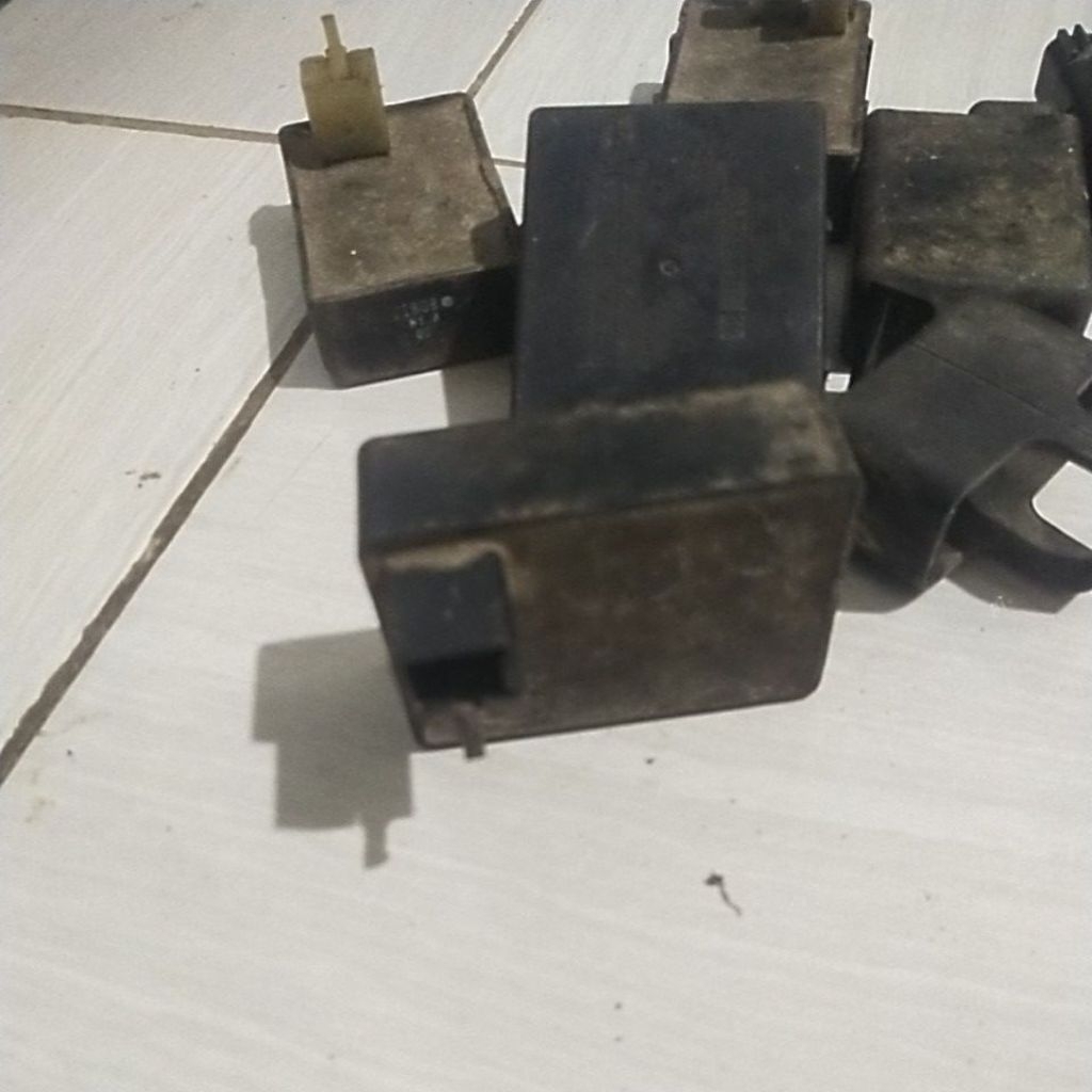 CDI Honda karisma copotan mati buat bahan original sekon