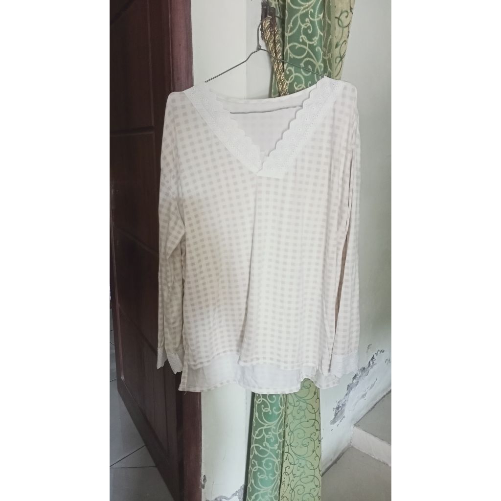 preloved atasan/preloved kaos renda