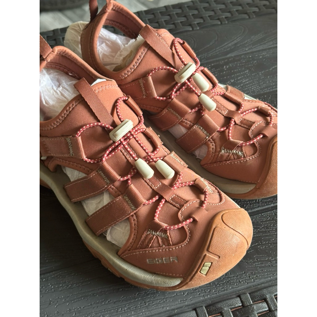 Sandal Eiger Lacerta Women wanita bekas bagus
