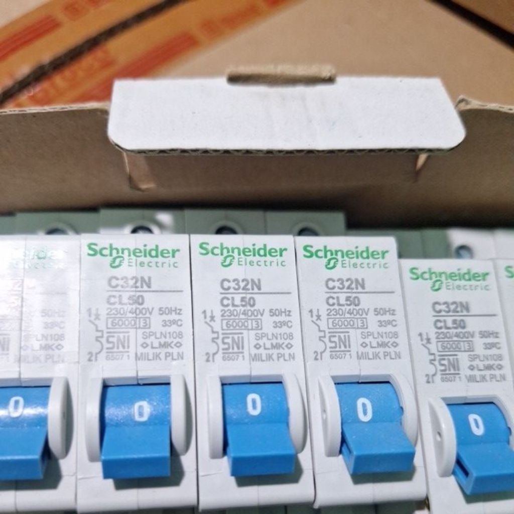 MCB SCHNEIDER 50 AMPERE ORI PLN