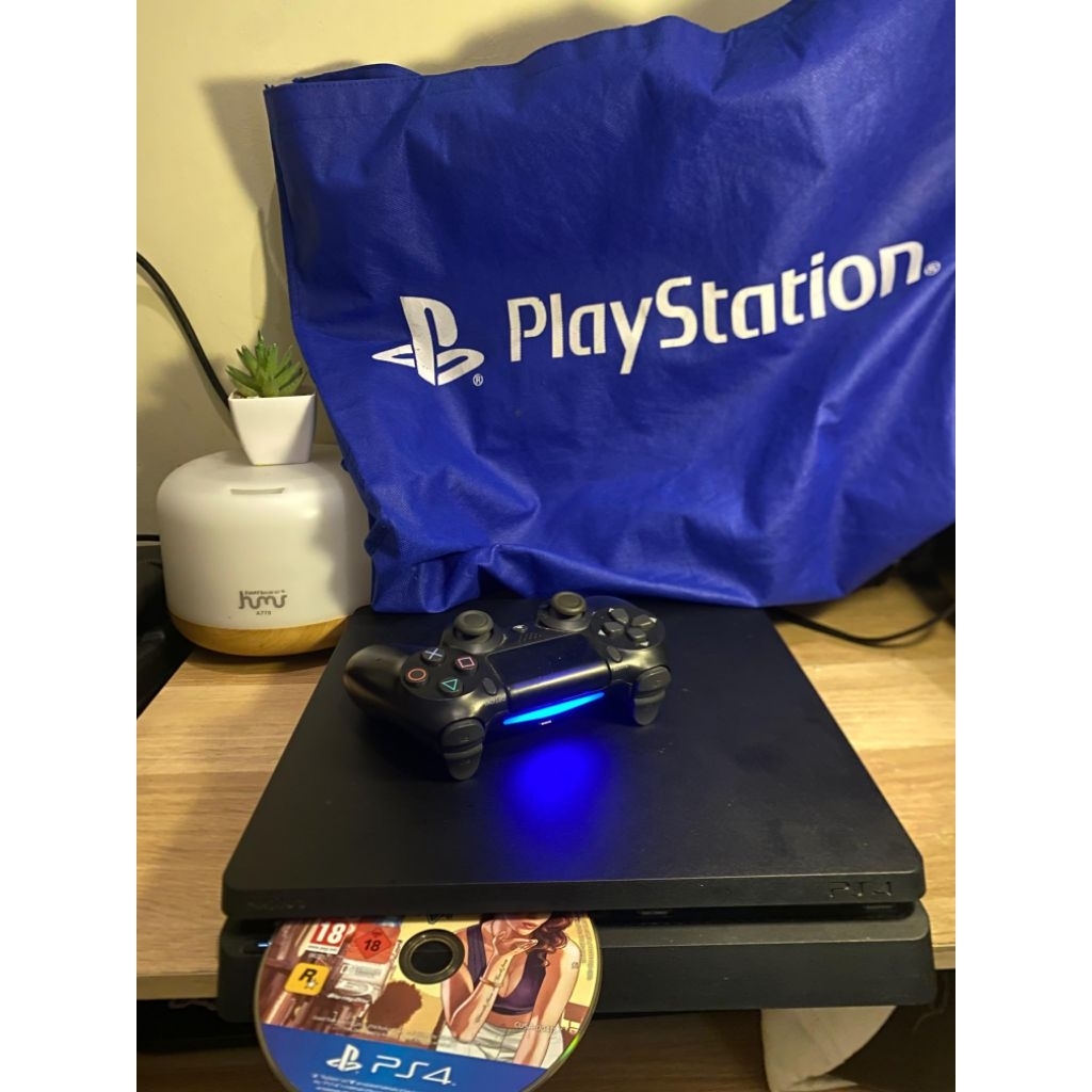 Ps4 Slim Seri 20 hdd 500Gb Original + Kaset Gta V (Second)