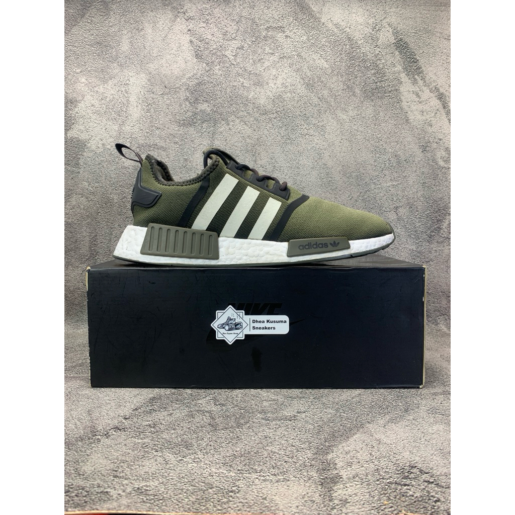 Sepatu Second  Adidas NMD_R1 Olive  Size 45 insole 25 cm  Original Guarantee 100%