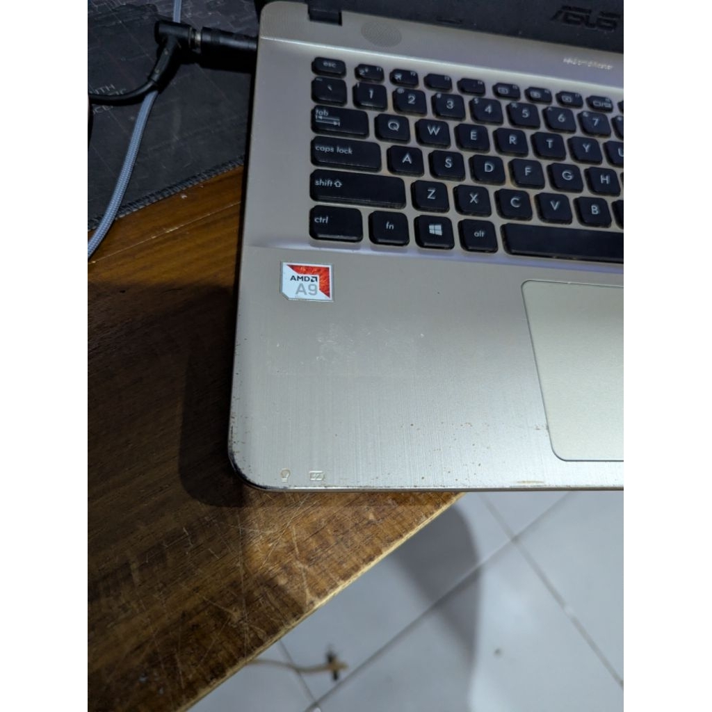 Laptop asus x441b minus