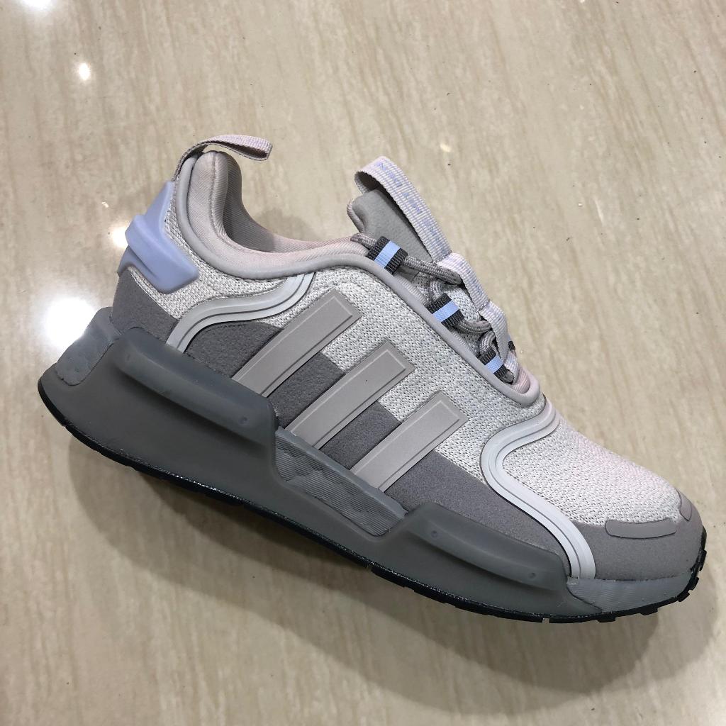 ADIDAS NMD_R1 V3 - HQ4277, Size : 36  HQ4277