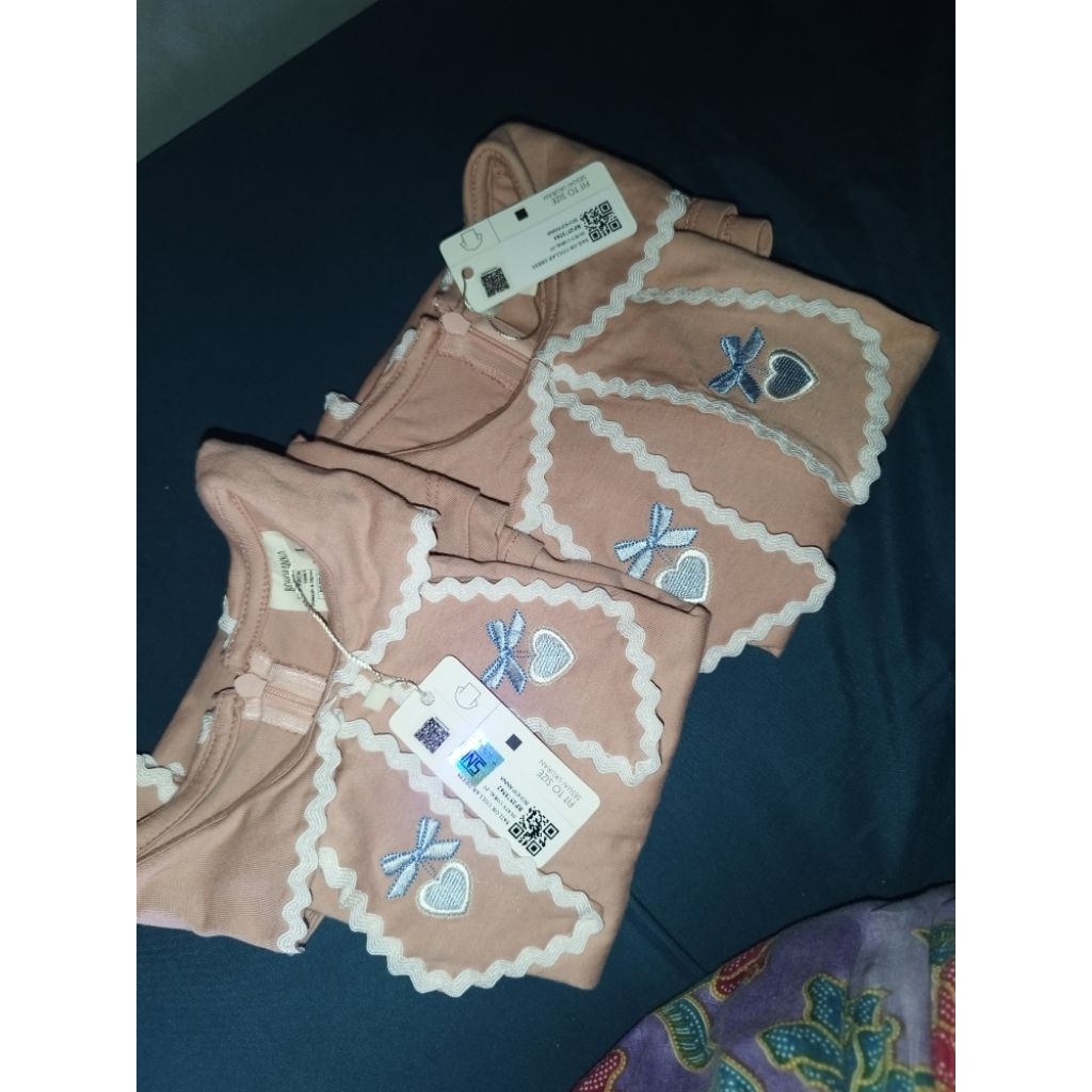 baju bayi bekas