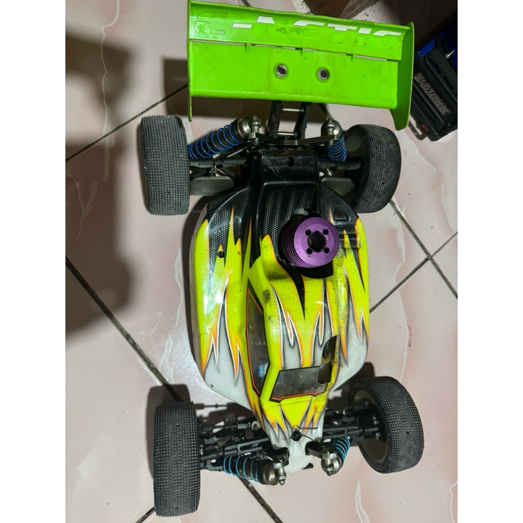 rc nitro kyosho inferno mp9 1:8