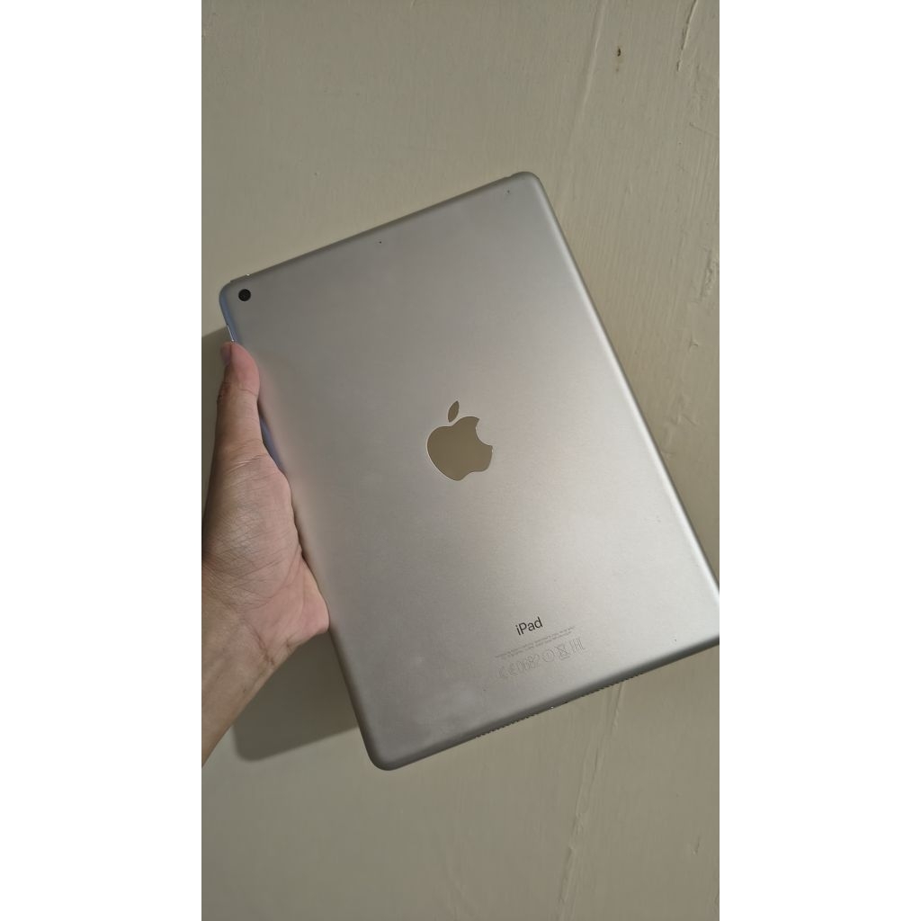 preloved apple ipad 5th gen 128gb Wifi