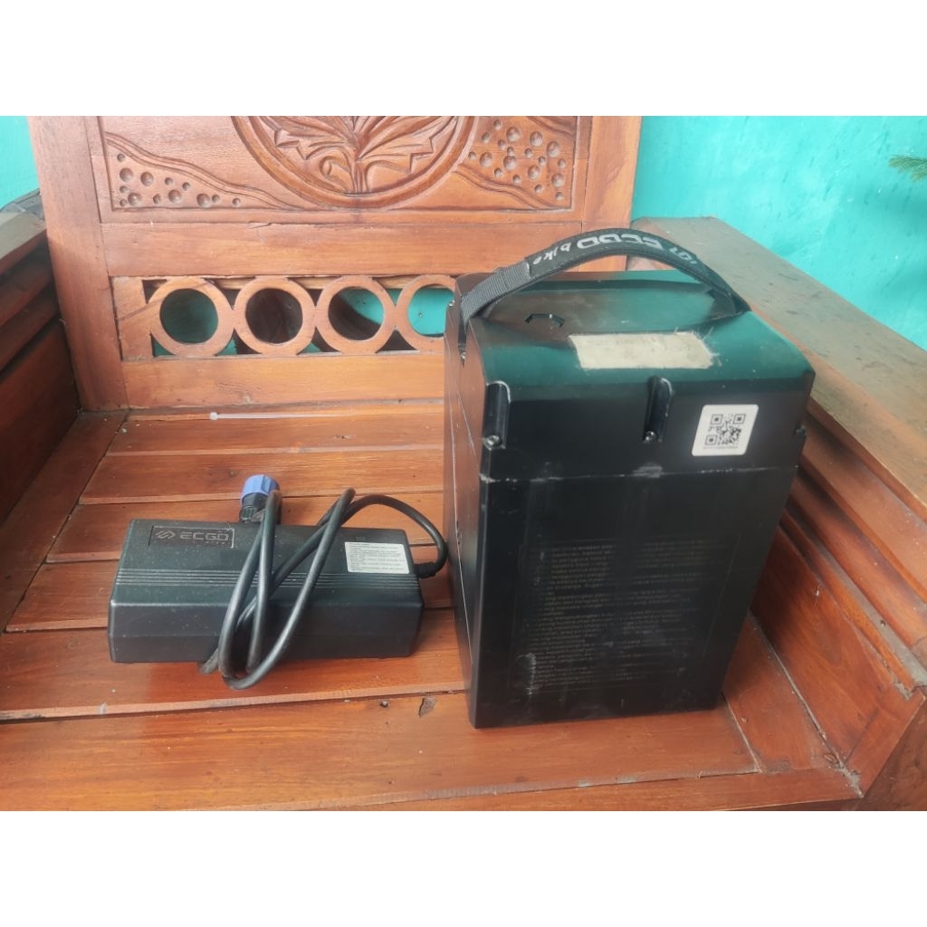 Baterai+charger ecgo 2