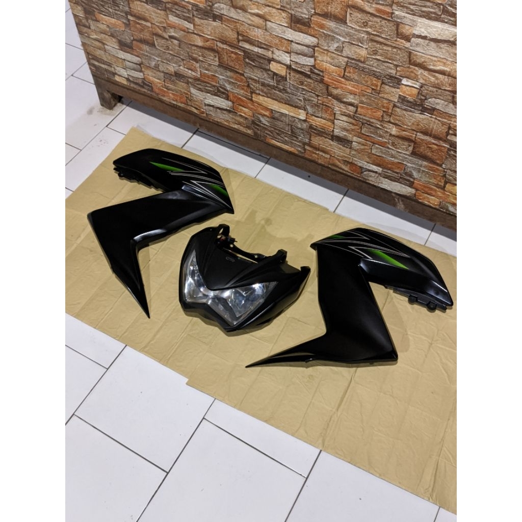 headlamp dan fairing Z250 Fi injeksi original