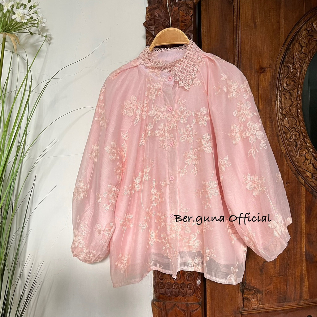 Ber.guna Aliya Blouse Balon Bahan Organza Wanita