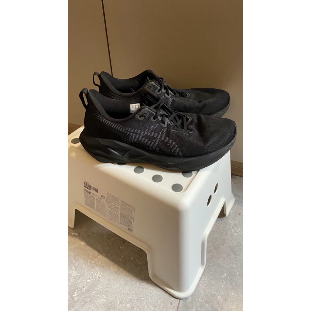sepatu running hitam ascs nb 5