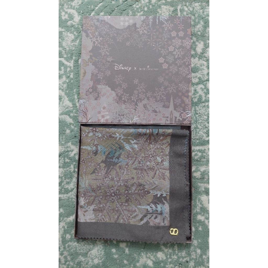 PRELOVED BUTTONSCARVES HIJAB Disney's Frozen Brunette coklat